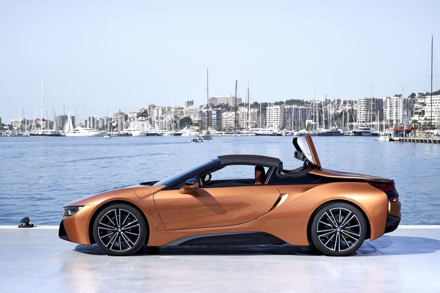  BMW i8 Roadster (I15) 2018 года  (WW) (фото 187 из 198)